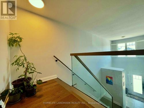 Upper Unit - 33 Olympic Gate, Barrie, ON - Indoor Photo Showing Other Room