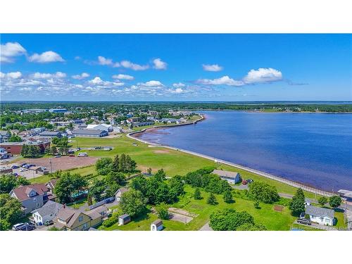 204 Jd Gauthier Blvd, Shippagan, NB 