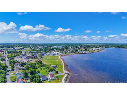 204 Jd Gauthier Blvd, Shippagan, NB 