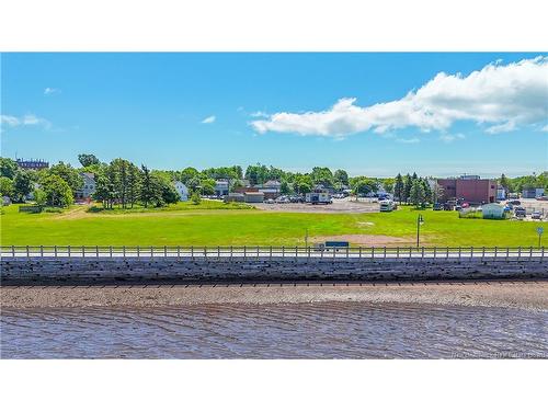 204 Jd Gauthier Blvd, Shippagan, NB 