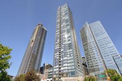 3301-1188 Rue St-Antoine O.  Montréal (Ville-Marie), QC H3B 0E5