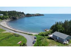 22 Pettes Cove RD  Grand Manan, NB E5G 1A7