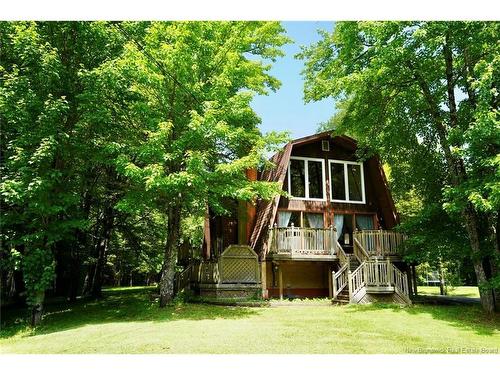 305 Youghall Dr, Bathurst, NB 