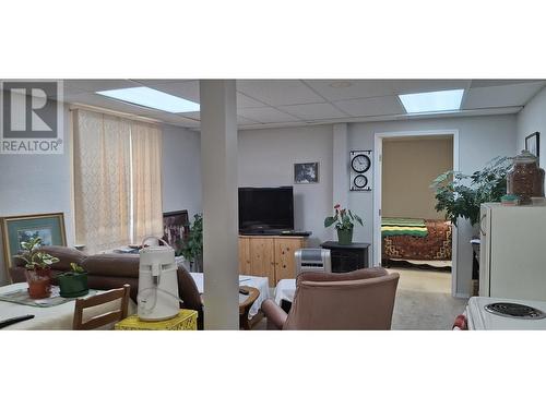 722 1St Avenue, Chase, BC 