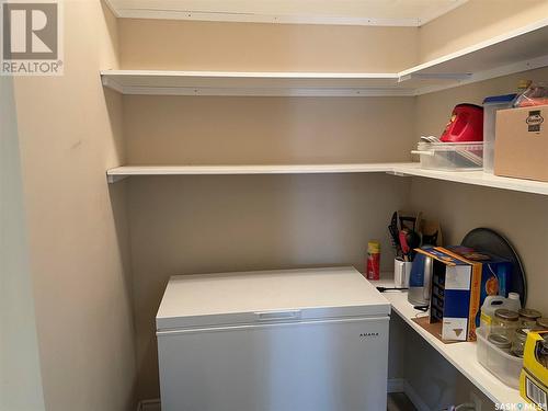 118 2Nd Street E, Lafleche, SK - Indoor With Storage