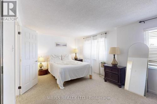 69 Wooliston Crescent, Brampton, ON - Indoor Photo Showing Bedroom