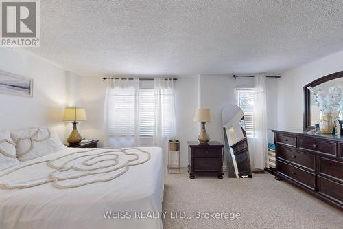 69 Wooliston Crescent, Brampton, ON - Indoor Photo Showing Bedroom