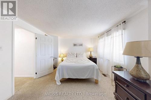 69 Wooliston Crescent, Brampton, ON - Indoor Photo Showing Bedroom