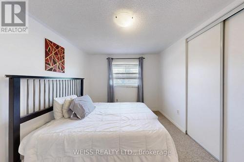 69 Wooliston Crescent, Brampton, ON - Indoor Photo Showing Bedroom