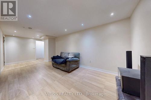 69 Wooliston Crescent, Brampton, ON - Indoor