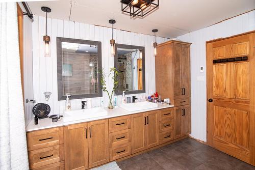 Bathroom - 4191 4E Rang E., Sainte-Hélène-De-Kamouraska, QC - Indoor Photo Showing Bathroom