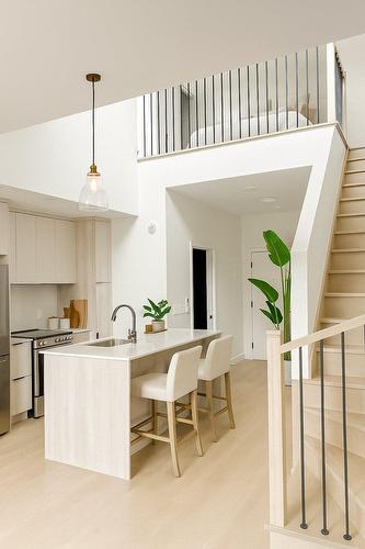 Overall view - 302-5775 Boul. De Maisonneuve O., Montréal (Côte-Des-Neiges/Notre-Dame-De-Grâce), QC - Indoor Photo Showing Kitchen