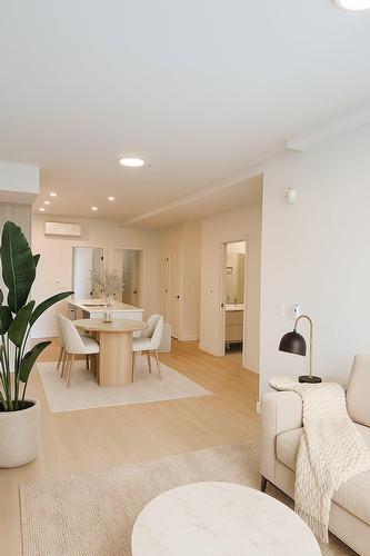 Vue d'ensemble - 213-5775 Boul. De Maisonneuve O., Montréal (Côte-Des-Neiges/Notre-Dame-De-Grâce), QC - Indoor