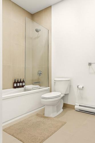Bathroom - 211-5775 Boul. De Maisonneuve O., Montréal (Côte-Des-Neiges/Notre-Dame-De-Grâce), QC - Indoor Photo Showing Bathroom