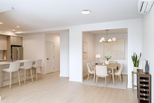 Overall view - 209-5775 Boul. De Maisonneuve O., Montréal (Côte-Des-Neiges/Notre-Dame-De-Grâce), QC - Indoor Photo Showing Dining Room