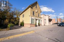 15120 YONGE STREET  Aurora, ON L4G 1M2