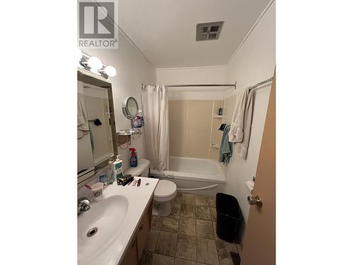 5527 48 Street, Fort Nelson, BC - Indoor Photo Showing Bathroom