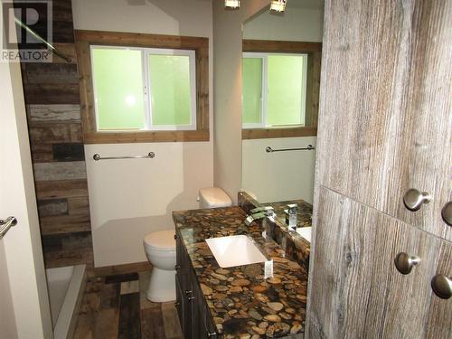 1822 66 Avenue, Grand Forks, BC - Indoor Photo Showing Bathroom