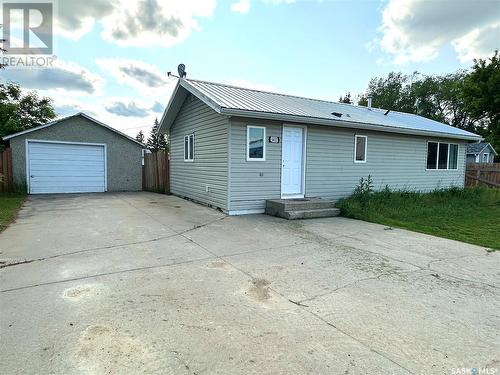 1412 2Nd Avenue, Edam, SK - Outdoor With Exterior