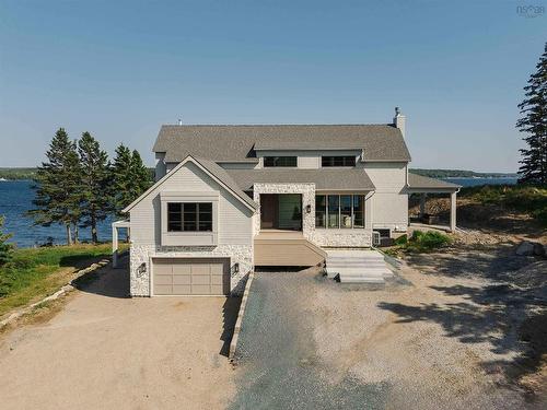 7026 St Margarets Bay Road, Boutiliers Point, NS 