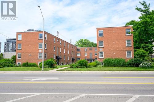 24 - 1347 Lakeshore Road, Burlington, ON - Outdoor