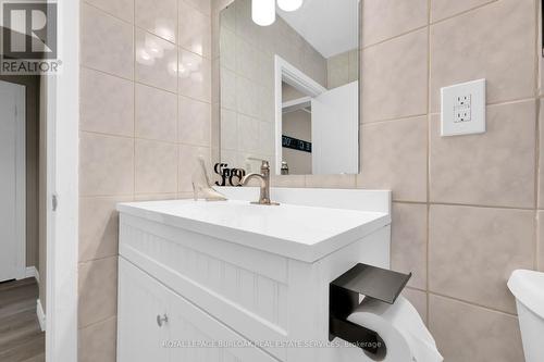 24 - 1347 Lakeshore Road, Burlington, ON - Indoor Photo Showing Bathroom