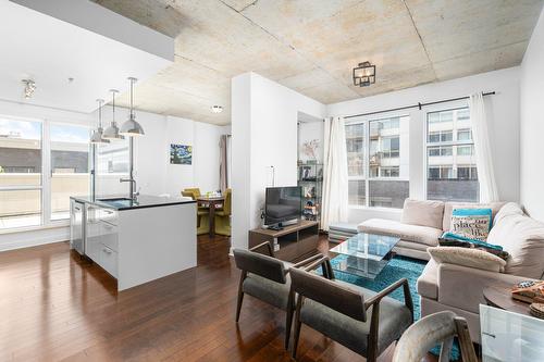 Vue d'ensemble - 608-377 Rue Des Seigneurs, Montréal (Le Sud-Ouest), QC - Indoor Photo Showing Living Room