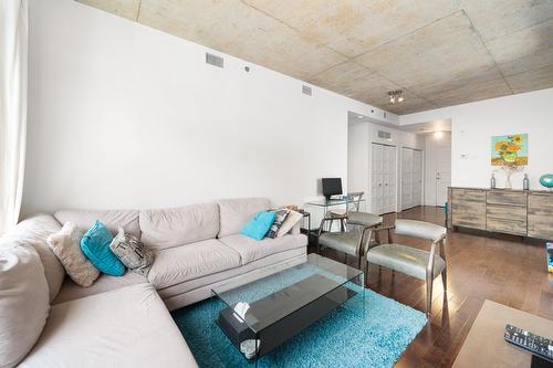 Salon - 608-377 Rue Des Seigneurs, Montréal (Le Sud-Ouest), QC - Indoor Photo Showing Living Room