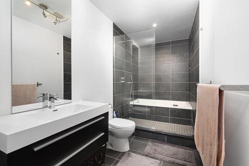 Salle de bains attenante à la CCP - 608-377 Rue Des Seigneurs, Montréal (Le Sud-Ouest), QC - Indoor Photo Showing Bathroom