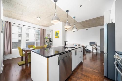 Cuisine - 608-377 Rue Des Seigneurs, Montréal (Le Sud-Ouest), QC - Indoor Photo Showing Kitchen