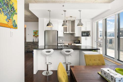 Cuisine - 608-377 Rue Des Seigneurs, Montréal (Le Sud-Ouest), QC - Indoor Photo Showing Kitchen With Upgraded Kitchen