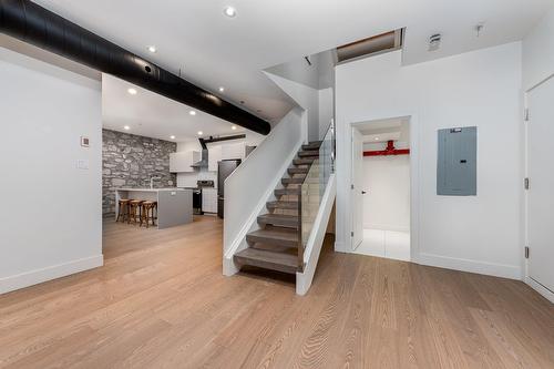 Other - 3-131 Rue Du Port, Montréal (Ville-Marie), QC - Indoor Photo Showing Other Room