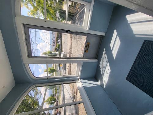 857 Main Street, Penticton, BC - Indoor Photo Showing Other Room