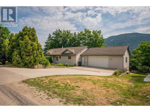 3209 5th Avenue  Castlegar, BC V1N 2V6