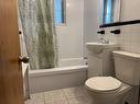 Bathroom - 1-4729 Rue Hochelaga, Montréal (Mercier/Hochelaga-Maisonneuve), QC  - Indoor Photo Showing Bathroom 