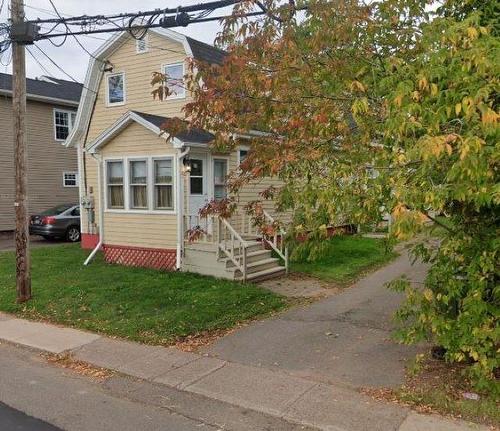 9 Summer Street  Charlottetown, PE C1B 0A9