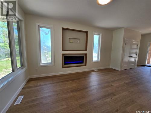 44 Kenney Crescent, Weyburn, SK - Indoor With Fireplace