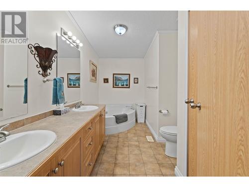 Ensuite - 1885 Tappen Notch Hill Road Unit# 48, Tappen, BC 