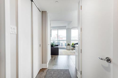 Hall - 603-360 Rue Atateken, Montréal (Ville-Marie), QC - Indoor