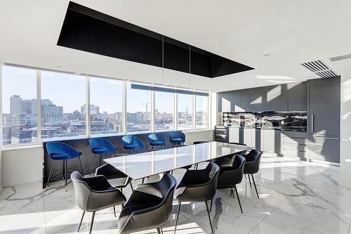 Common room - 603-360 Rue Atateken, Montréal (Ville-Marie), QC - Indoor Photo Showing Dining Room