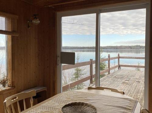 1C  - 2C Ch. de la Baie-Carrière  Val-D'Or, QC J9P 4M4