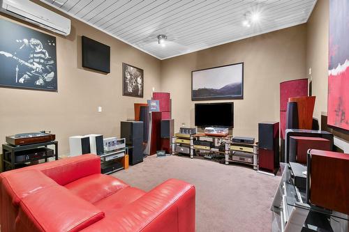 Commerce - 1321Z  - 1327Z Rue Ontario E., Montréal (Ville-Marie), QC 