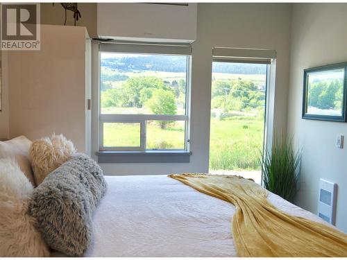2555 Lakeshore Road Unit# 221, Vernon, BC - Indoor Photo Showing Bedroom