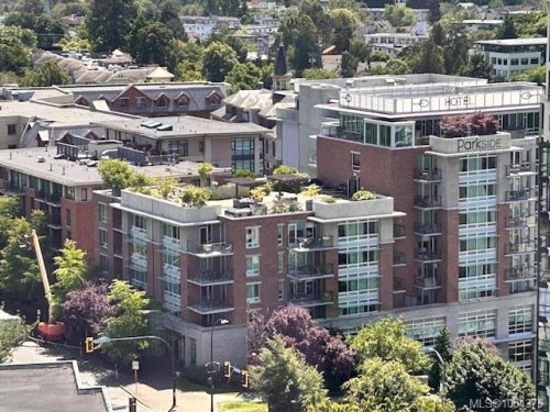 A509-810 Humboldt St  Victoria, BC V8V 5B1