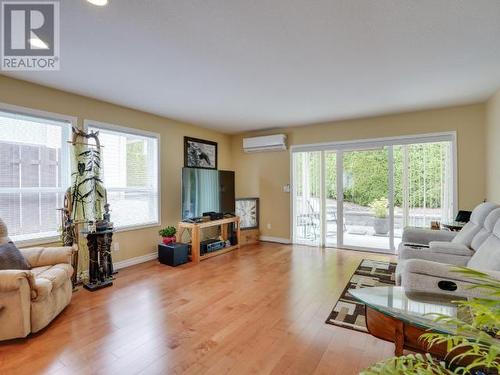 24-4415 Manson Ave, Powell River, BC - Indoor Photo Showing Living Room
