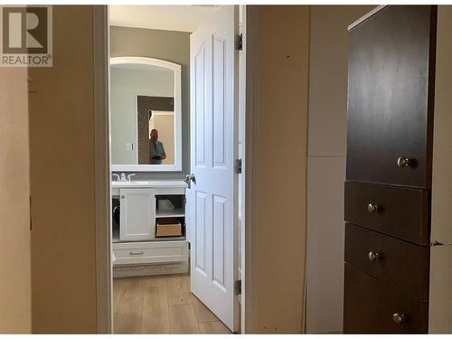 5325 Highway 33 Highway, Beaverdell, BC - Indoor Photo Showing Other Room