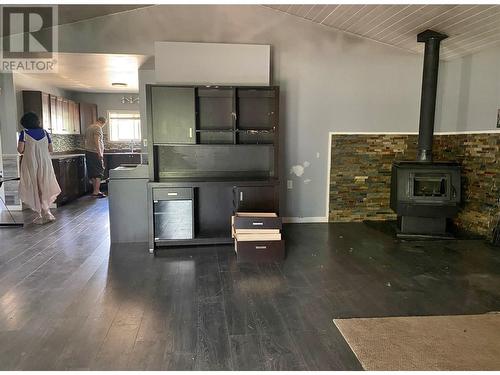 5325 Highway 33 Highway, Beaverdell, BC - Indoor