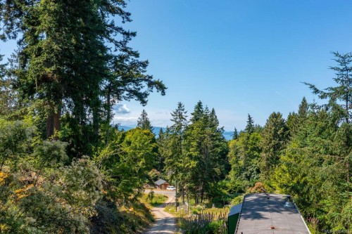 2620 Gunwhale Rd, Pender Island, BC 
