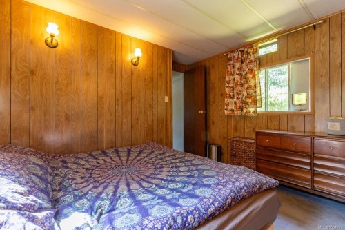 2620 Gunwhale Rd, Pender Island, BC 