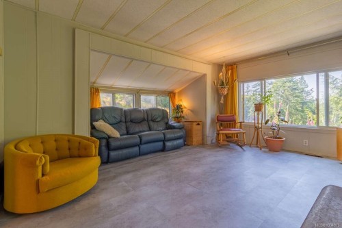 2620 Gunwhale Rd, Pender Island, BC 